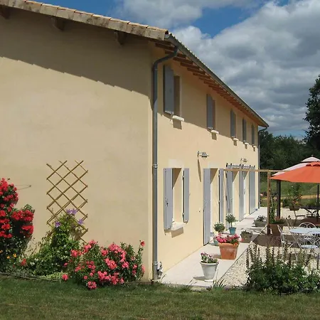 Chambres D'hotes Les Fleurs Des Champs Saint-Martin-dʼAry